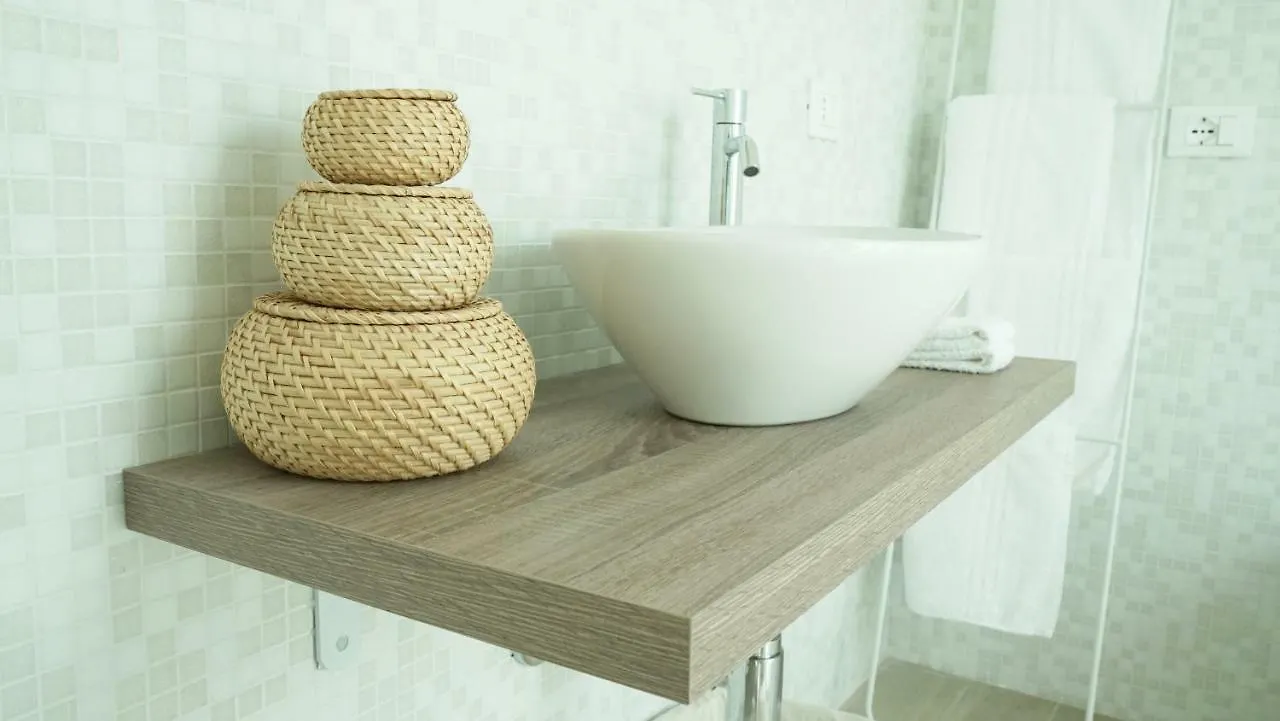Casa Sisu - Apartment Bergamo 0*,  Italy